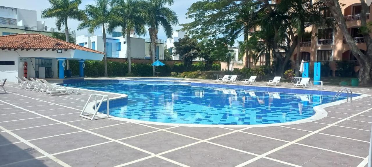 Hotel Penon Suites Girardot Exterior photo